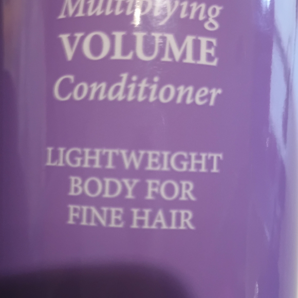 💗 Alterna Caviar Anti-Aging Volume Conditioner - Purple - Picture 3 of 4